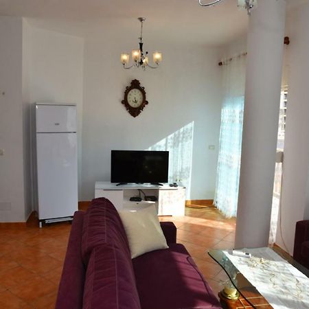Gzim'S Apartment Durrës 外观 照片