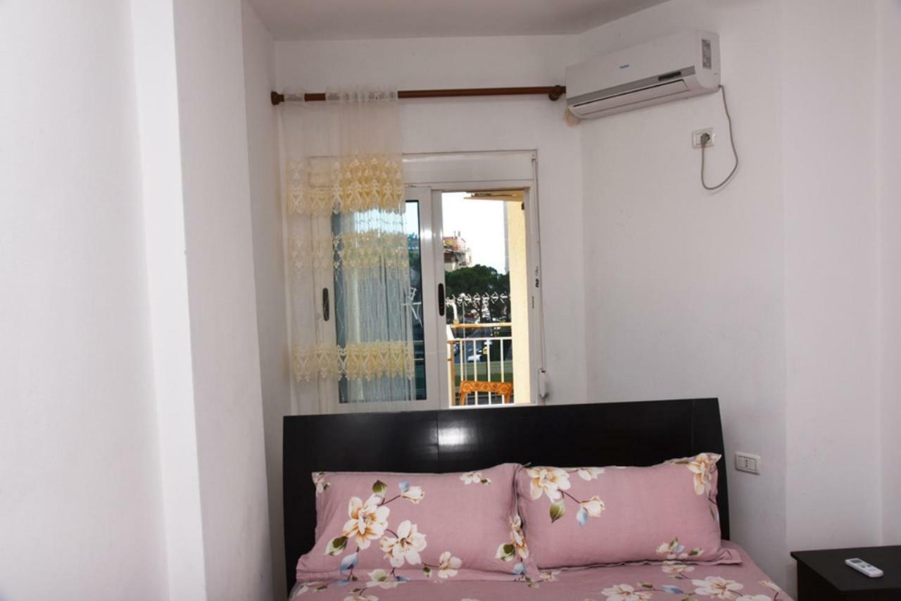 Gzim'S Apartment Durrës 外观 照片