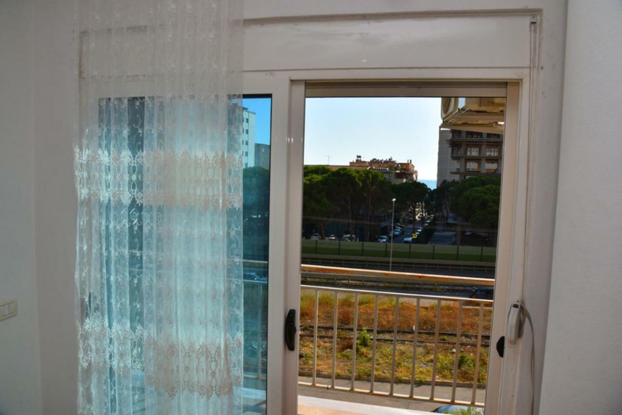Gzim'S Apartment Durrës 外观 照片