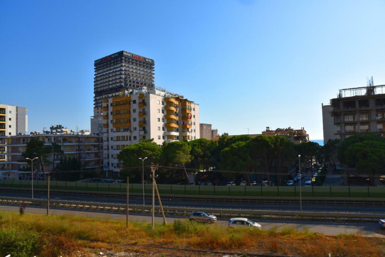 Gzim'S Apartment Durrës 外观 照片